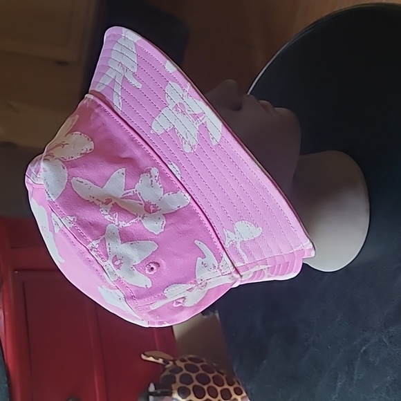 Puma Floral Bucket Hat - Picture 2 of 6